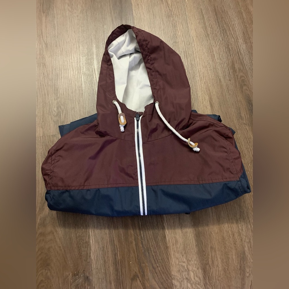 Wind-breaker